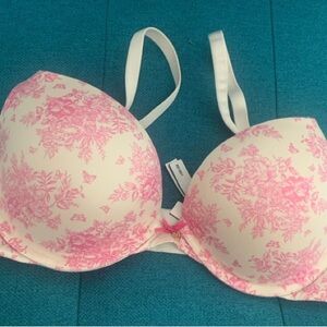 Victorias Secret 34D